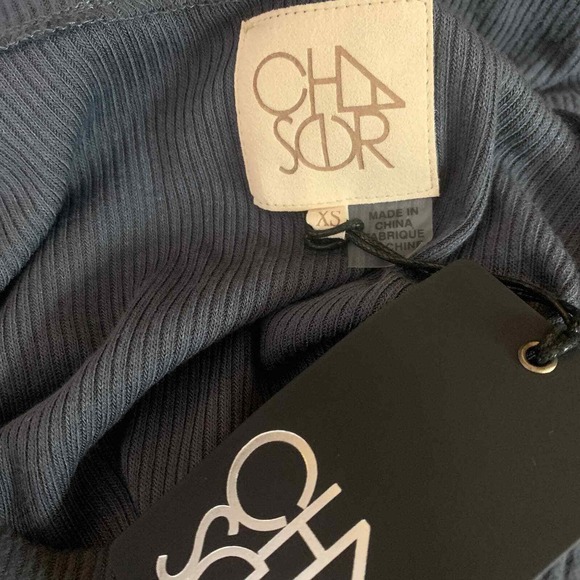 NWT Chaser One Heart Rainbow Love Rib Peplum Sleeve Shirttail Tee Gray Size‎ XS - Picture 9 of 10